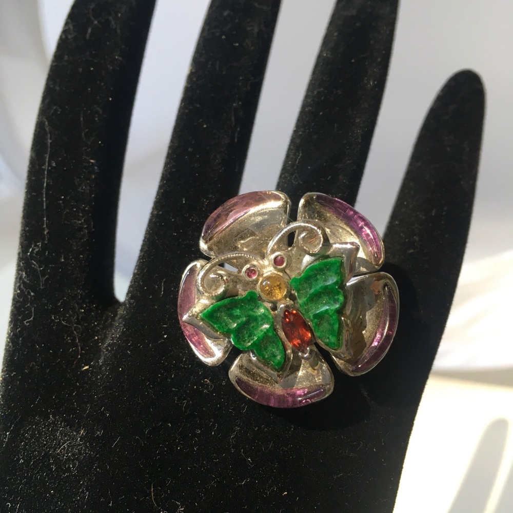 SOLD! Unusual jade butterfly ring w/gemstones - Picture 4 of 8